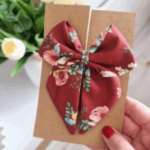 Kokardka Elen - spinka bordowa w kwiaty