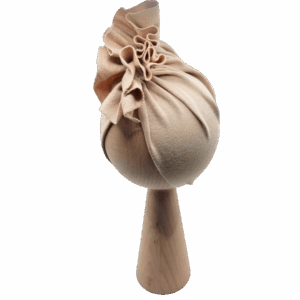 Czapka turban falbanka beżowa