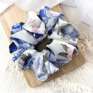 Scrunchie oversized blue floral