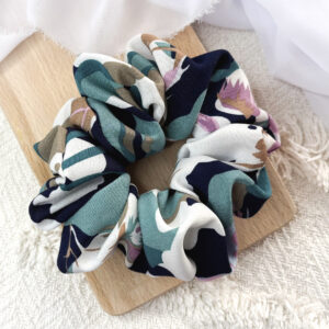 Scrunchie oversized pastelowa zieleń paski