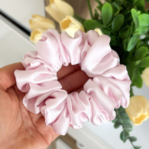 Gumka do włosów scrunchie – Pudrowy róż – Midi