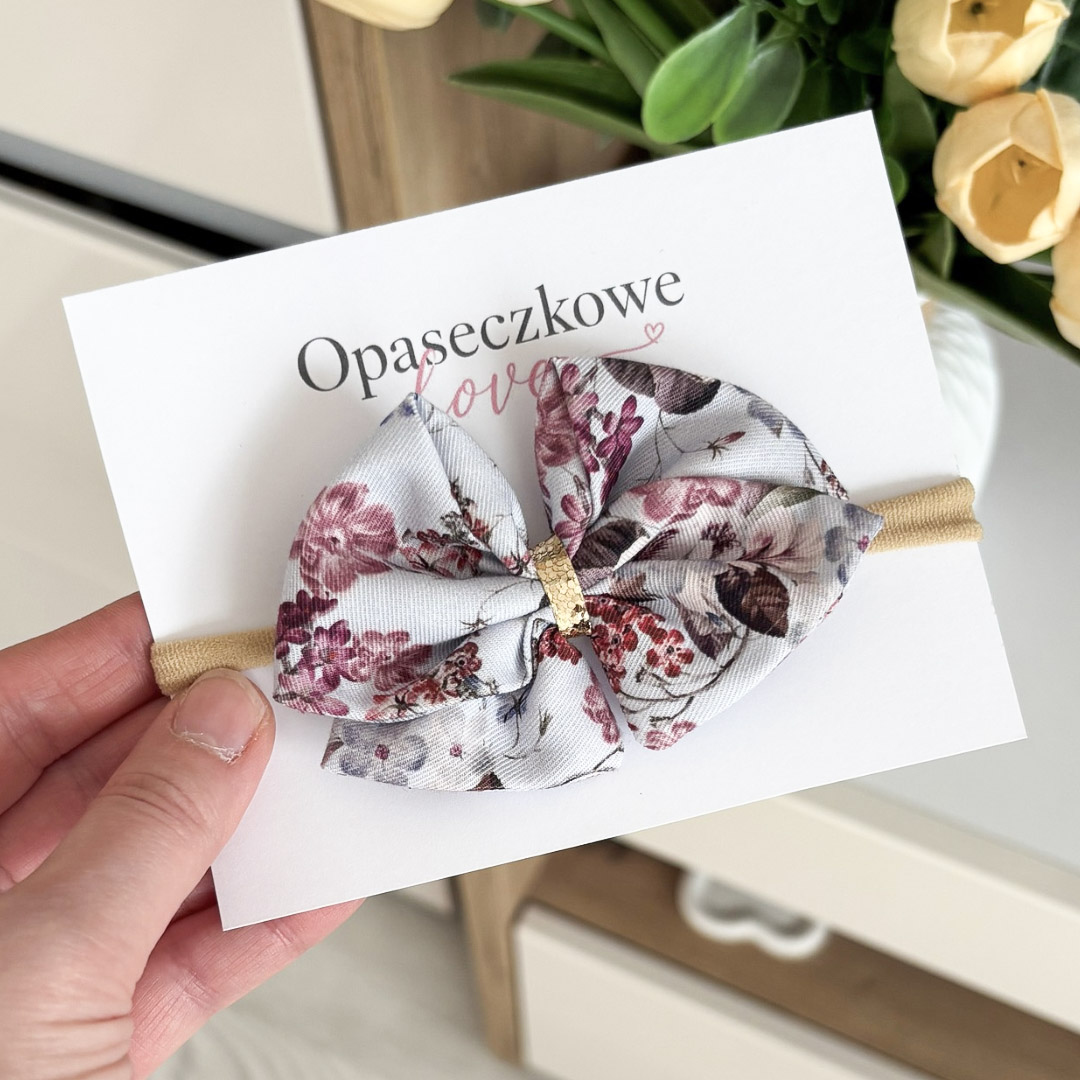 Kokardka Lili – opaska dla dziewczynki jasny fiolet w kwiaty